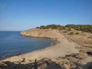 Beach - Eugenie's lighthouse (Llançà)