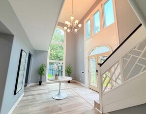 Interior - Relaxing Getaway with Private Hot Tub 7 Br 4 bath (Port Arthur)