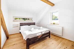 WiFi, bed sheets
