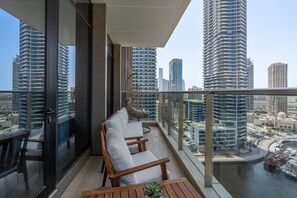 Deluxe Apartment, 1 Bedroom, Sea View | Balcony - Gala Guests - Sparkle Tower Residences (Dubai)