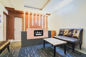 House | Reception