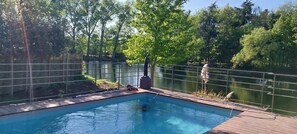 Beheizter Pool