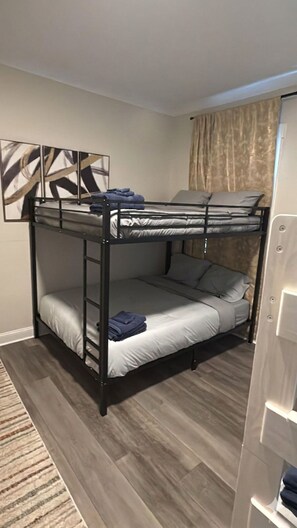 5 bedrooms, free WiFi