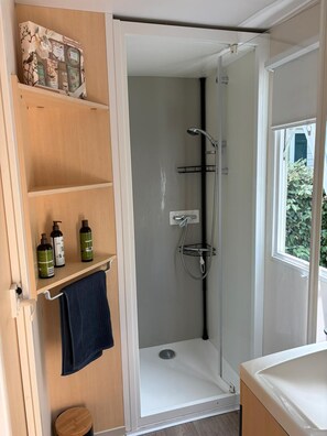 Bruser, håndklæder, Toiletpapir