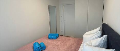 2 bedrooms, free WiFi, bed sheets