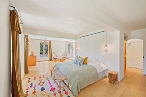 Iron/ironing board, WiFi - Rent house in the middle of the vineyards in Provence Verte (Méounes-lès-Montrieux)