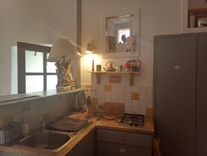 Private kitchen - Vrbo Property (Molieres cavaillac)