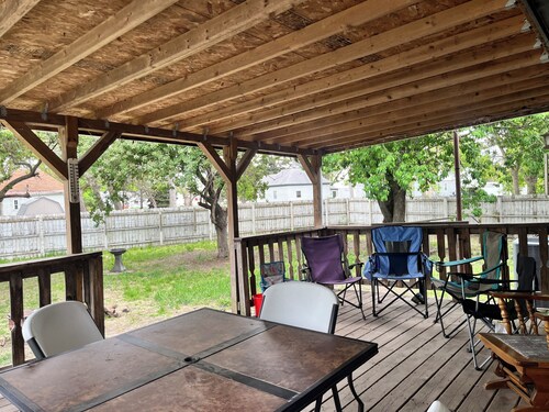 Quiet Hordville Retreat with Big Fenced Yard for Families