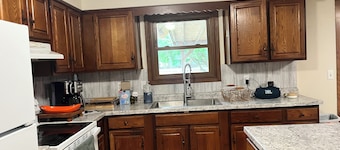 Quiet Hordville Home with Big Fenced Yard for Families