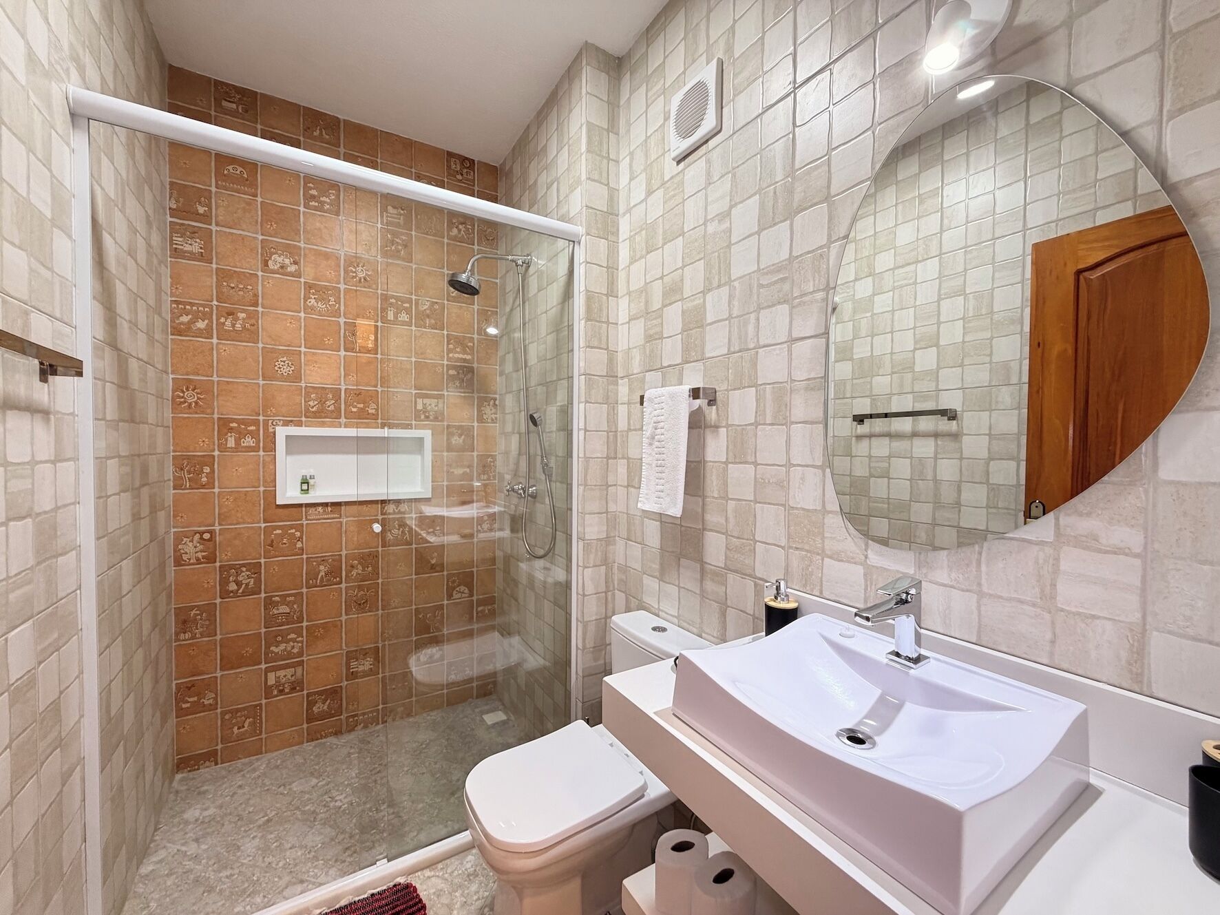 Family Triple Room, Garden View | Bathroom | Shower, towels, soap, shampoo