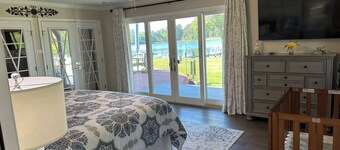 Spacious 4-bedroom house in gorgeous White Stone, Virginia