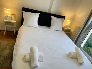 Iron/ironing board, WiFi, bed sheets - Bright apartment near the center of Montpellier and the Saint-Roch train station (Montpellier)