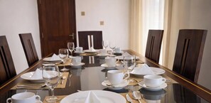 Dining - Glenwood Nuwara Eliya Just Minutes from Gregory Lake, Victoria Park & Golf Club (Nuwara Eliya)