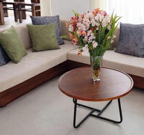 Living area - Glenwood Nuwara Eliya Just Minutes from Gregory Lake, Victoria Park & Golf Club (Nuwara Eliya)