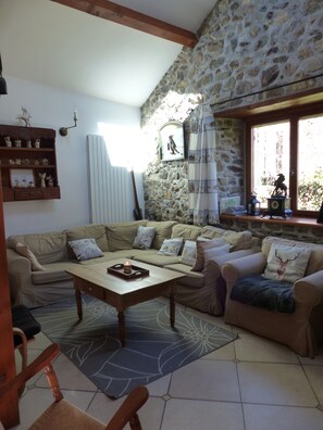 Living area - Quiet mountain house (ARIGNAC)