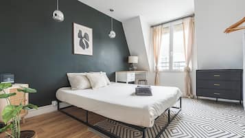 3 slaapkamers, reisbedje, wifi, beddengoed