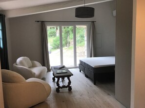 Iron/ironing board, WiFi, bed sheets - Vrbo Property (Pigna)