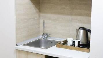 Deluxe Apartment, Garden View | Interior