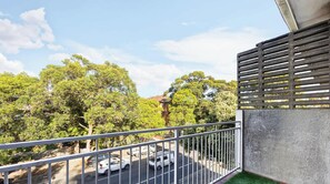 Apartment - Metawise 2BR Apt Steps to Brighton-le-sands Beach (Sydney)