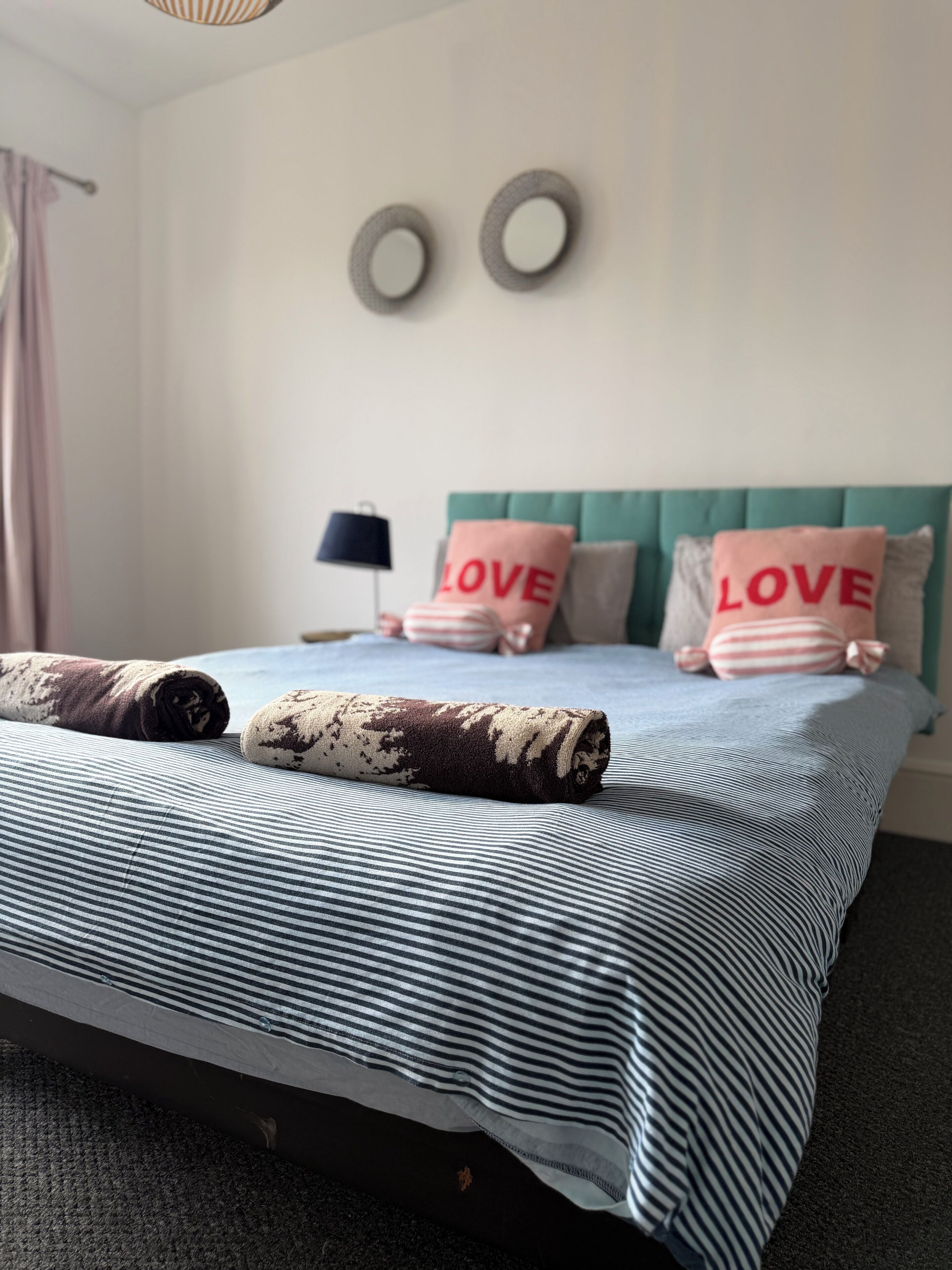 3 bedrooms, iron/ironing board, travel cot, free WiFi