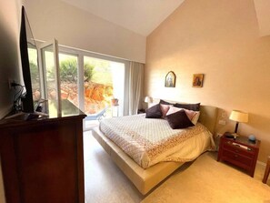 Iron/ironing board, WiFi, bed sheets - Vrbo Property (Castellammare del Golfo)