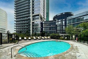 Pool - Luxury Condo In Toronto Golden Area 1Bd, 1Bath, Parking, Direct Access to Subway (Toronto)