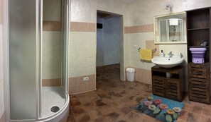 Bathroom - Vrbo Property (Umbria)