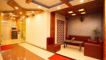 Triple Room | Lobby