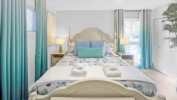 4 bedrooms, desk, iron/ironing board, travel cot