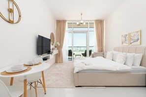 Classic Studio, 1 Queen Bed, Kitchenette, City View