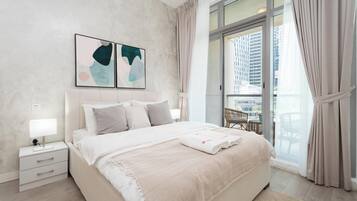 Superior Apartment, 1 Bedroom, Kitchen, Marina View | In-room safe, free WiFi