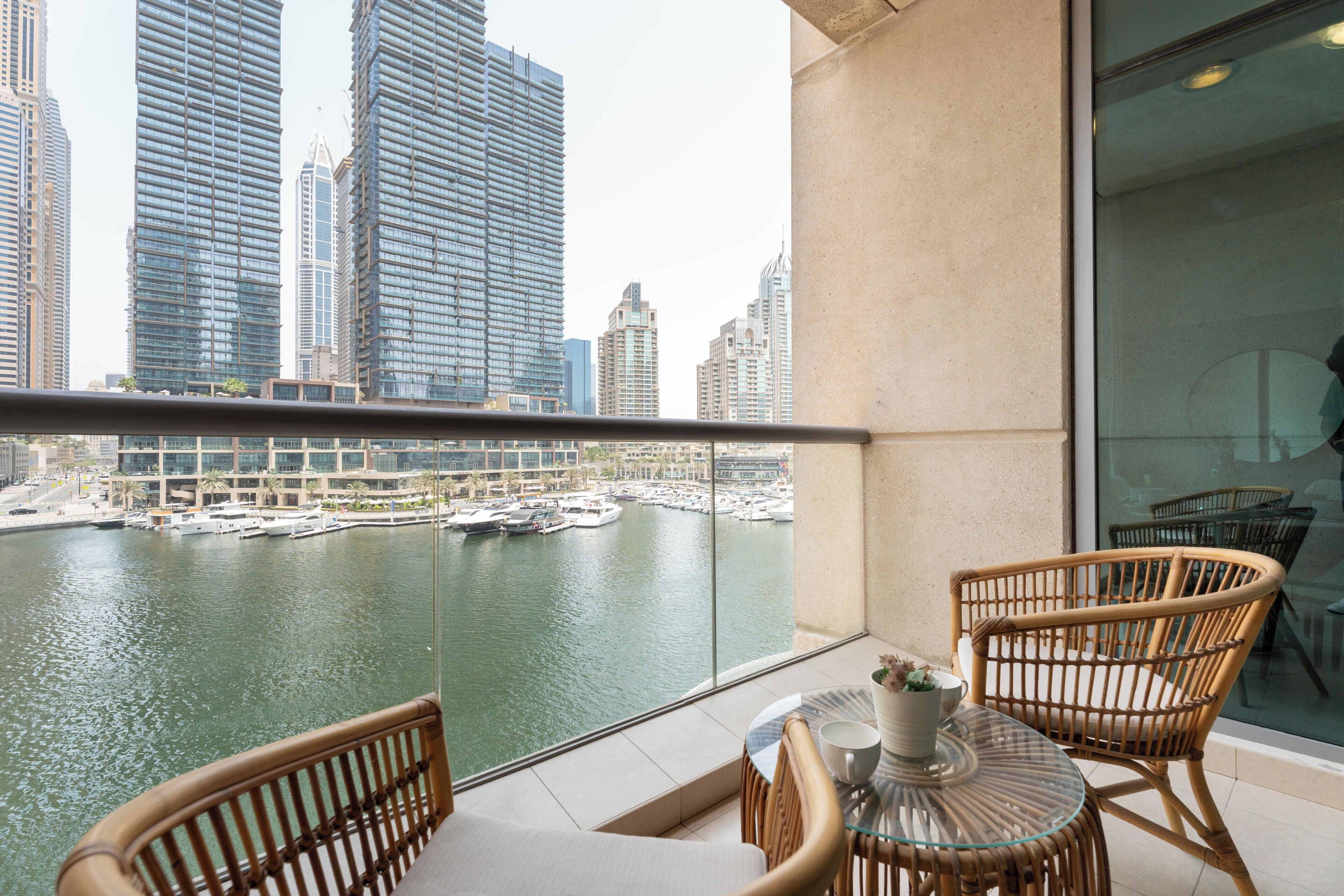 Superior Apartment, 1 Bedroom, Kitchen, Marina View | Property grounds
