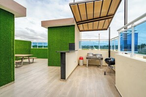 Outdoor dining - Gorgeous 3-bedroom villa with AC in Santo Domingo Este Villa #2 (Santo Domingo Este)