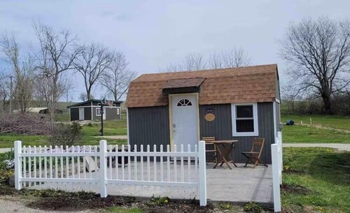 Relax & Explore in our Tiny Cabin for two at AOK Campground