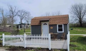 Exterior - Standard Cabin (Saint Joseph)