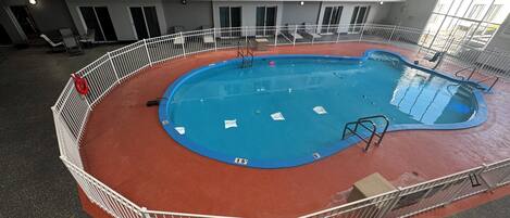 Una piscina techada