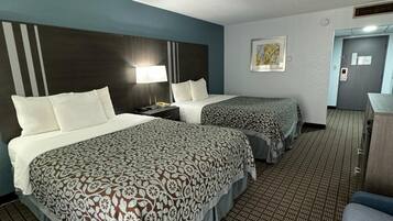 Basic Double Room | Desk, iron/ironing board, free WiFi
