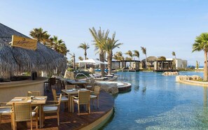 Outdoor dining -  Lagoon Suite at Diamante - World-Class Golf Resort - Sleeps 4 (Cabo San Lucas)