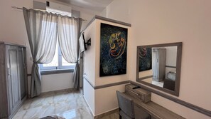 City Double Room | Bathroom - Constellations Gateway Boutique Hotel (Cairo)