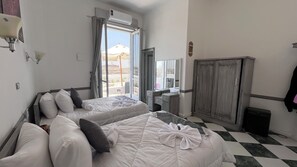 Habitació doble Deluxe | Caixa forta a l'habitació, decoració individual i bressols gratuïts 