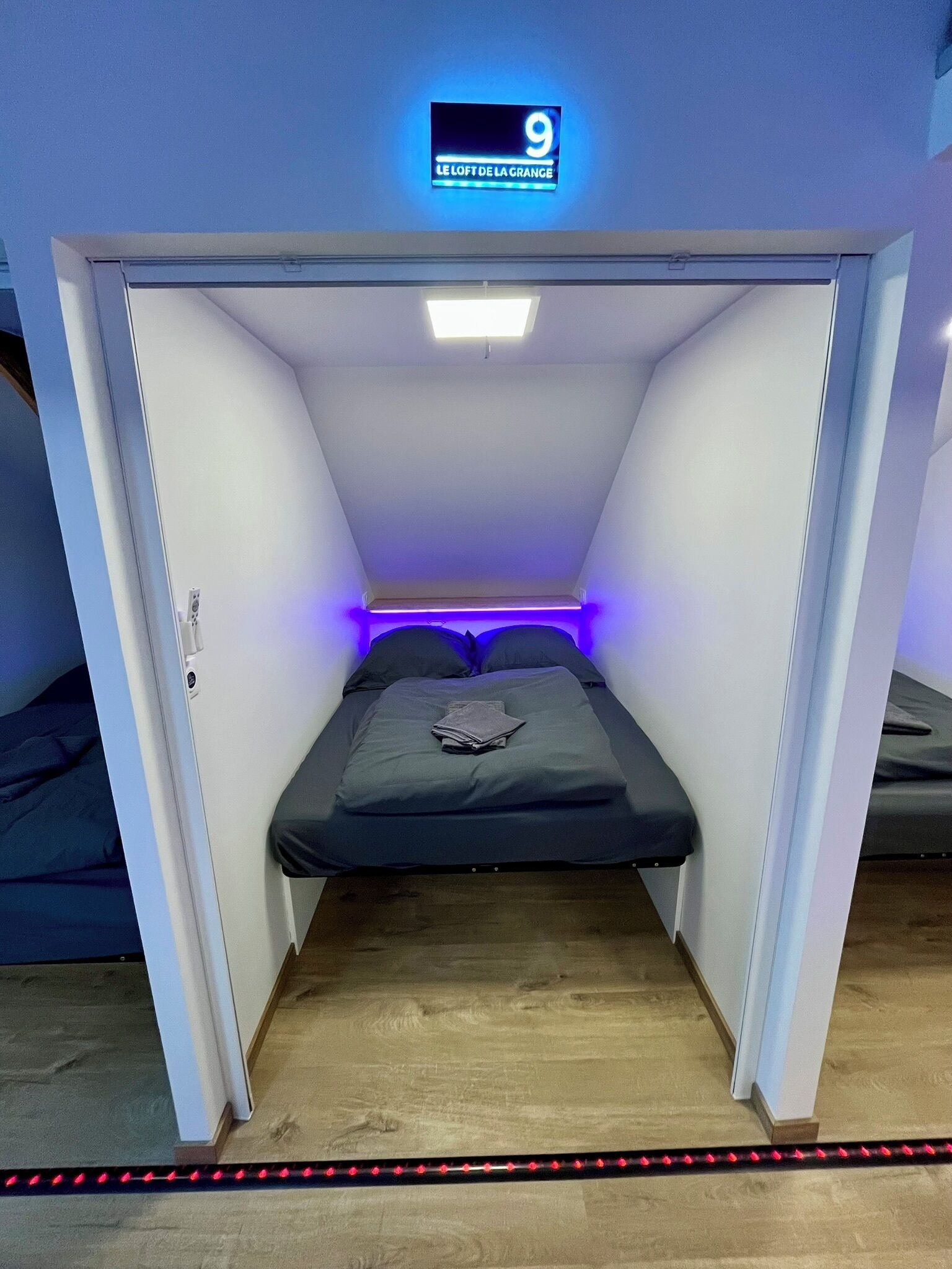 11 bedrooms, WiFi, bed sheets
