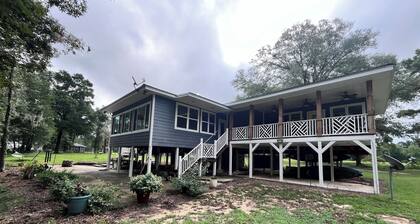 Flint River Cabin with dock and boat ramp