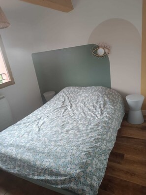 4 chambres, fer et planche à repasser, Wi-Fi, draps fournis