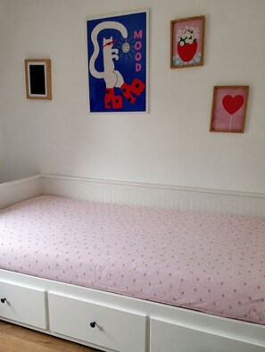 4 dormitorios, tabla de planchar con plancha, wifi y ropa de cama