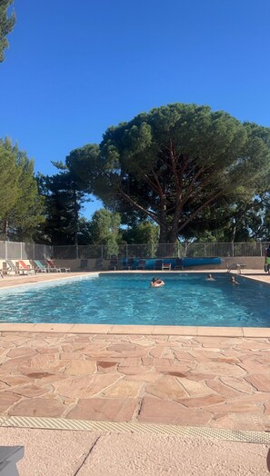 A heated pool - Air-conditioned mobile home 6Pers 40m2 Camping swimming pool/near the sea (La Londe-les-Maures)