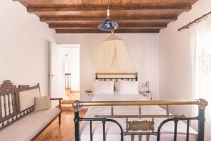 2 habitaciones, tabla de planchar con plancha, internet y ropa de cama 