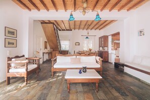 Living area - Romano garden house on the island of Tinos. (Τήνος)