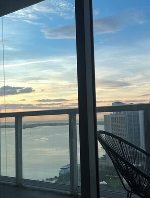 Property grounds - Luxury Brickell High-Rise with Panoramic Bay Views & Pool (Miami)