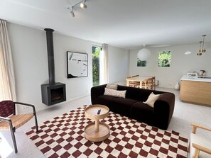 Fernseher, Kamin