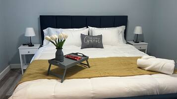 2 Schlafzimmer, Schreibtisch, Bügeleisen/Bügelbrett, kostenloses WLAN
